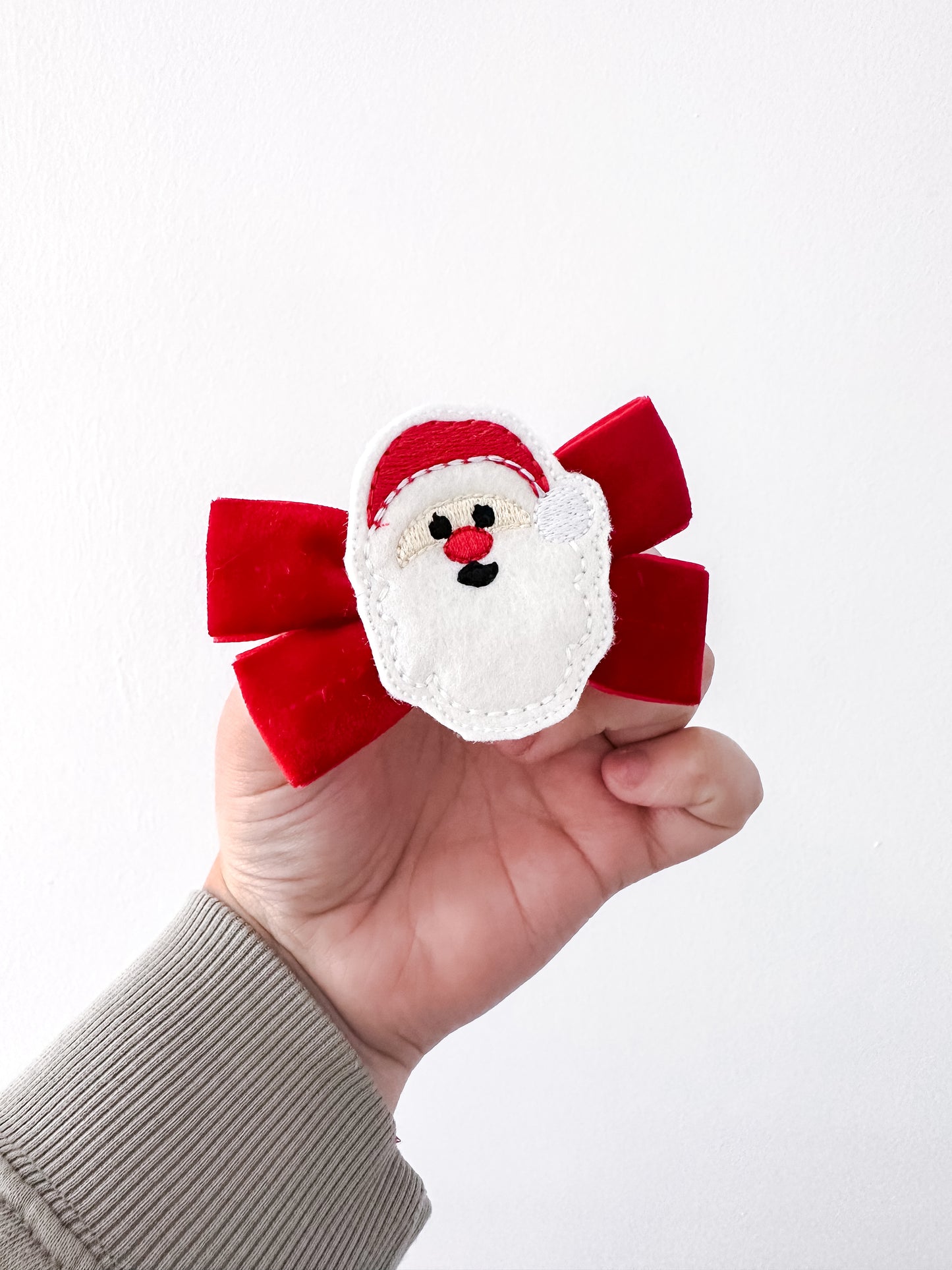 Santa feltie bow