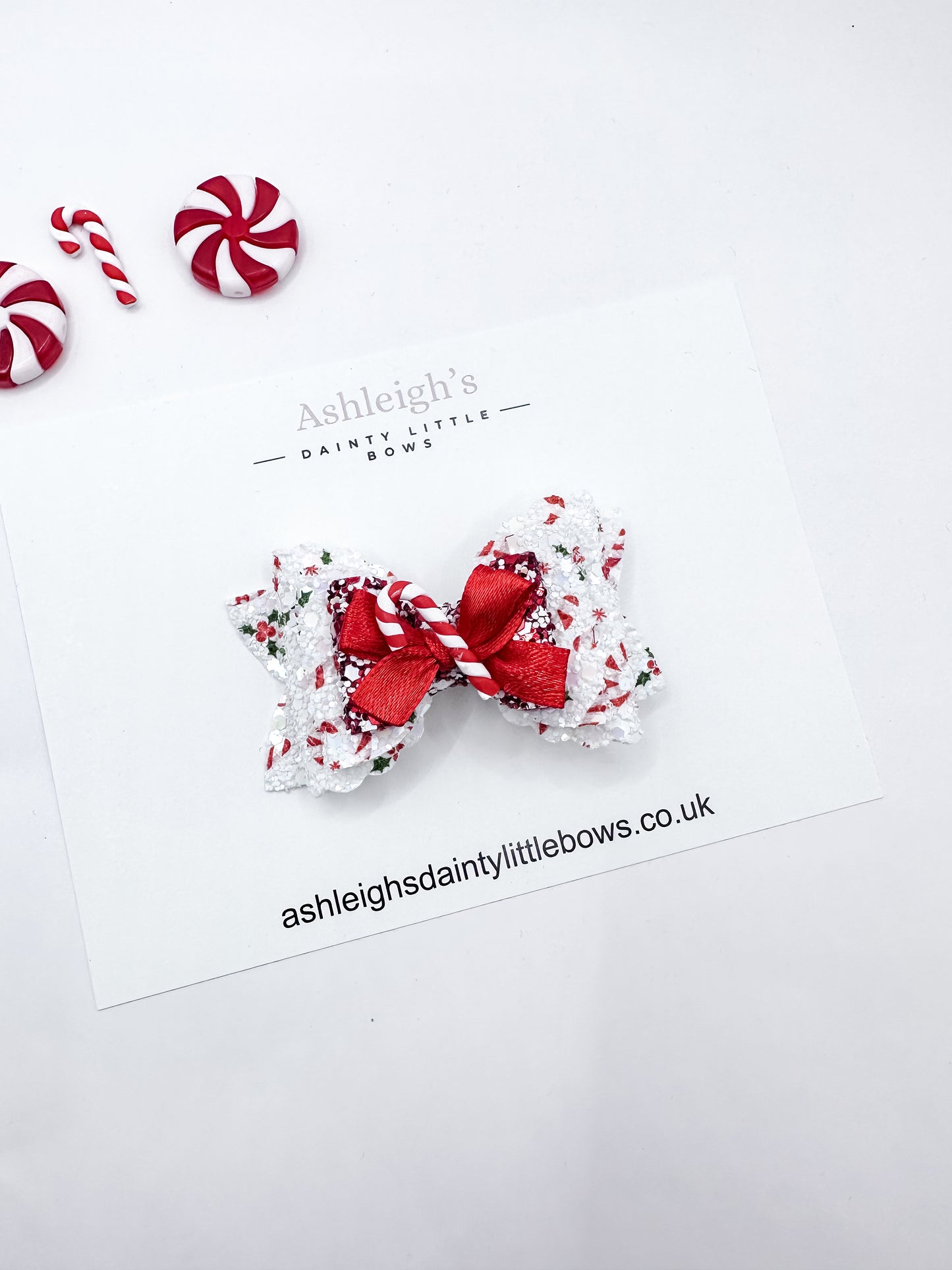 Candy cane scalloped bow