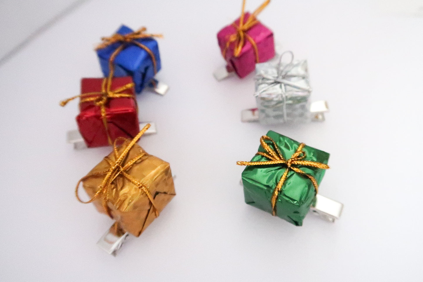 3D present clips