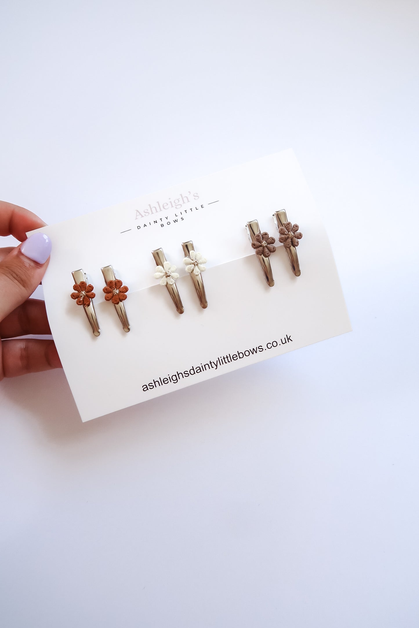 Dainty flower clips