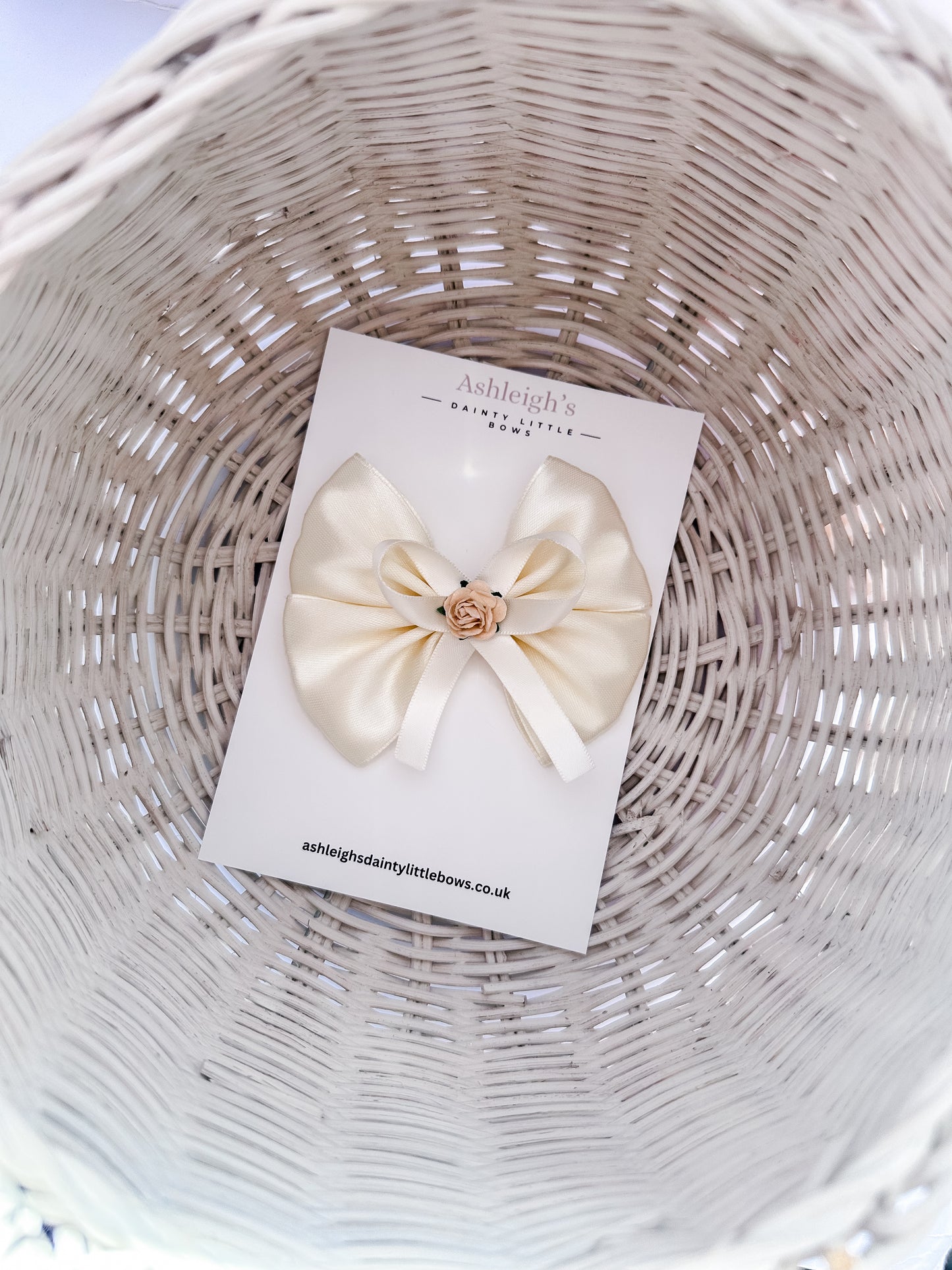 Vintage cream ribbon bow