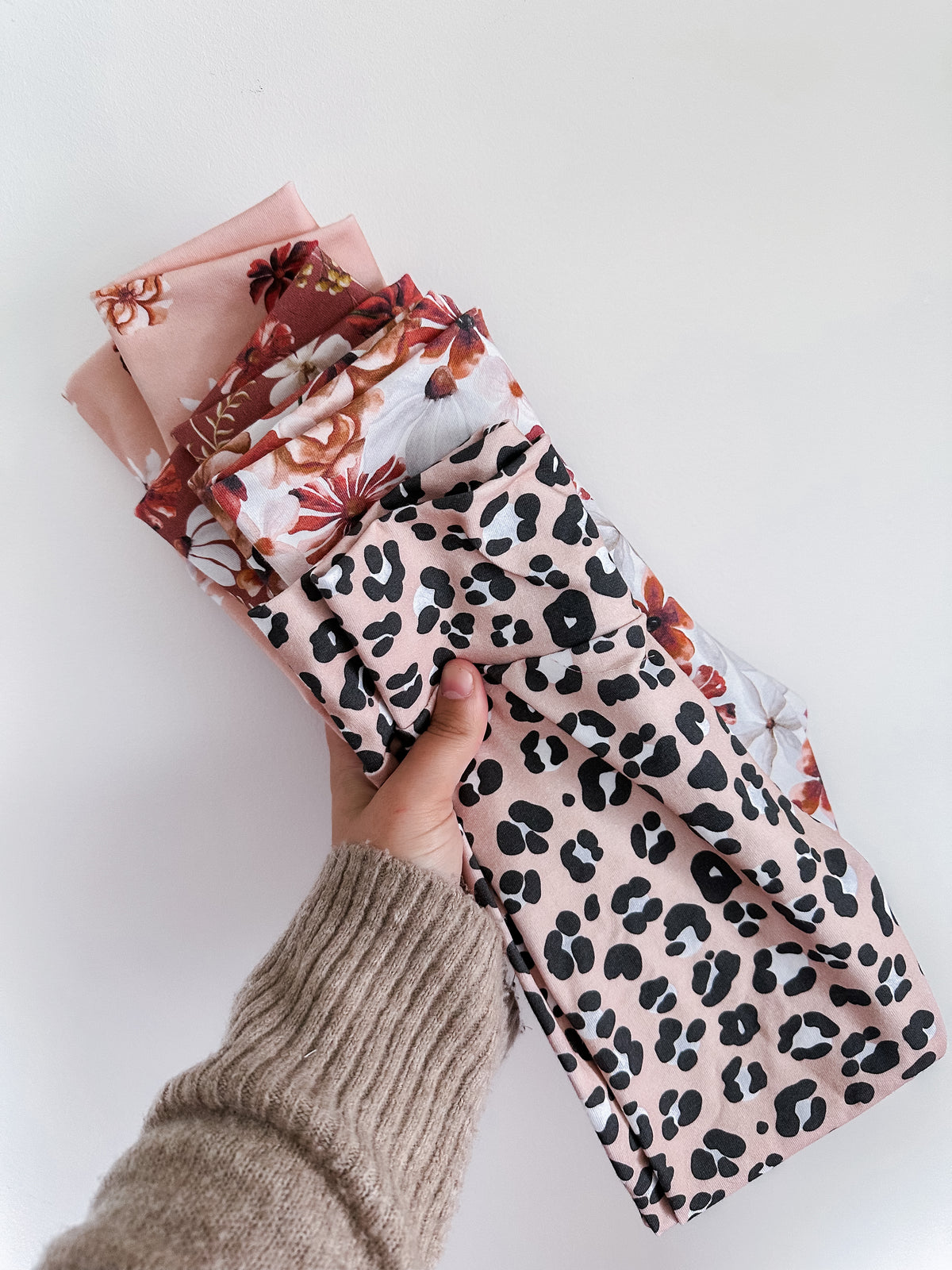 Mystery cuffed leggings