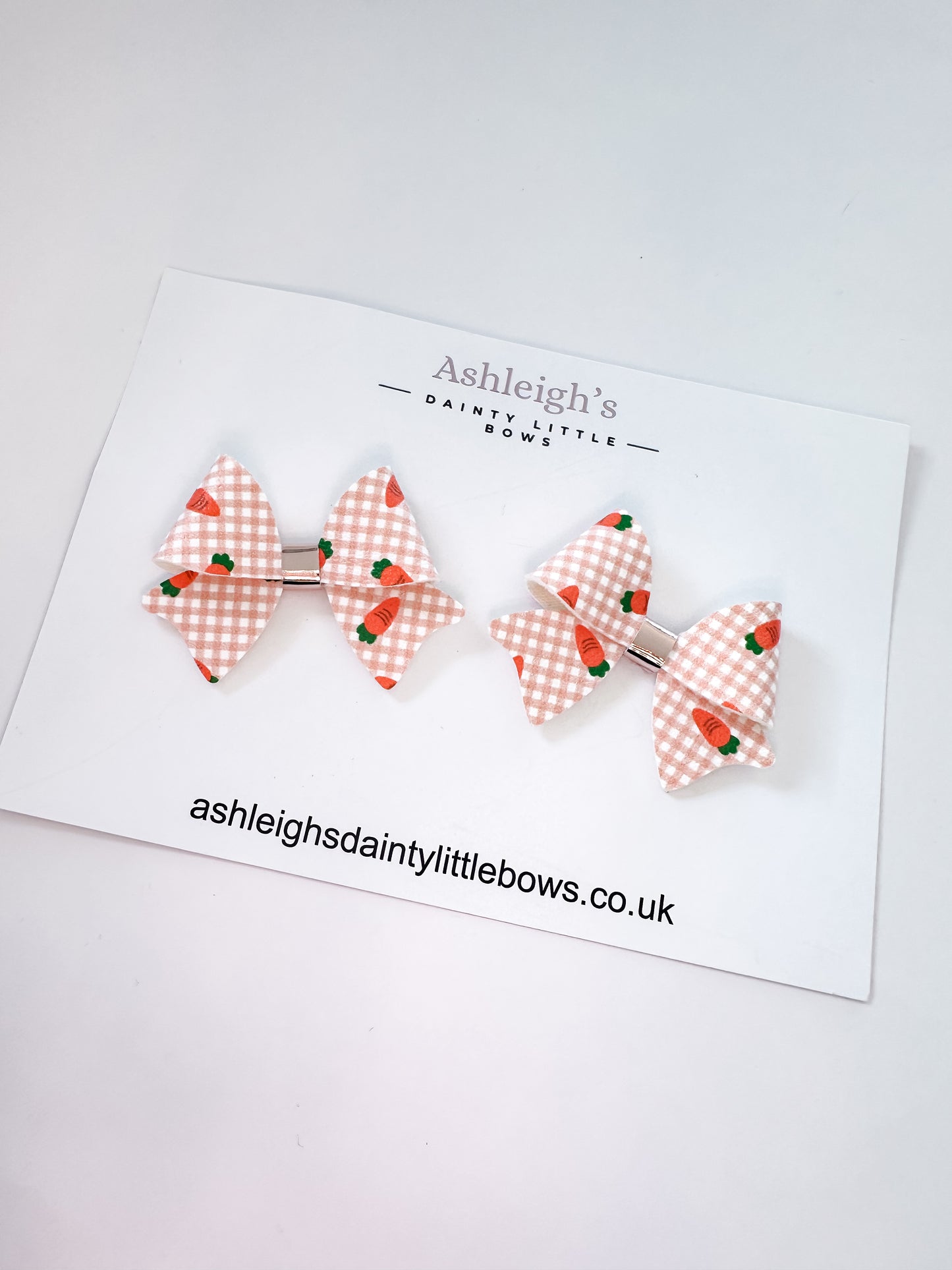 Carrot gingham bloom