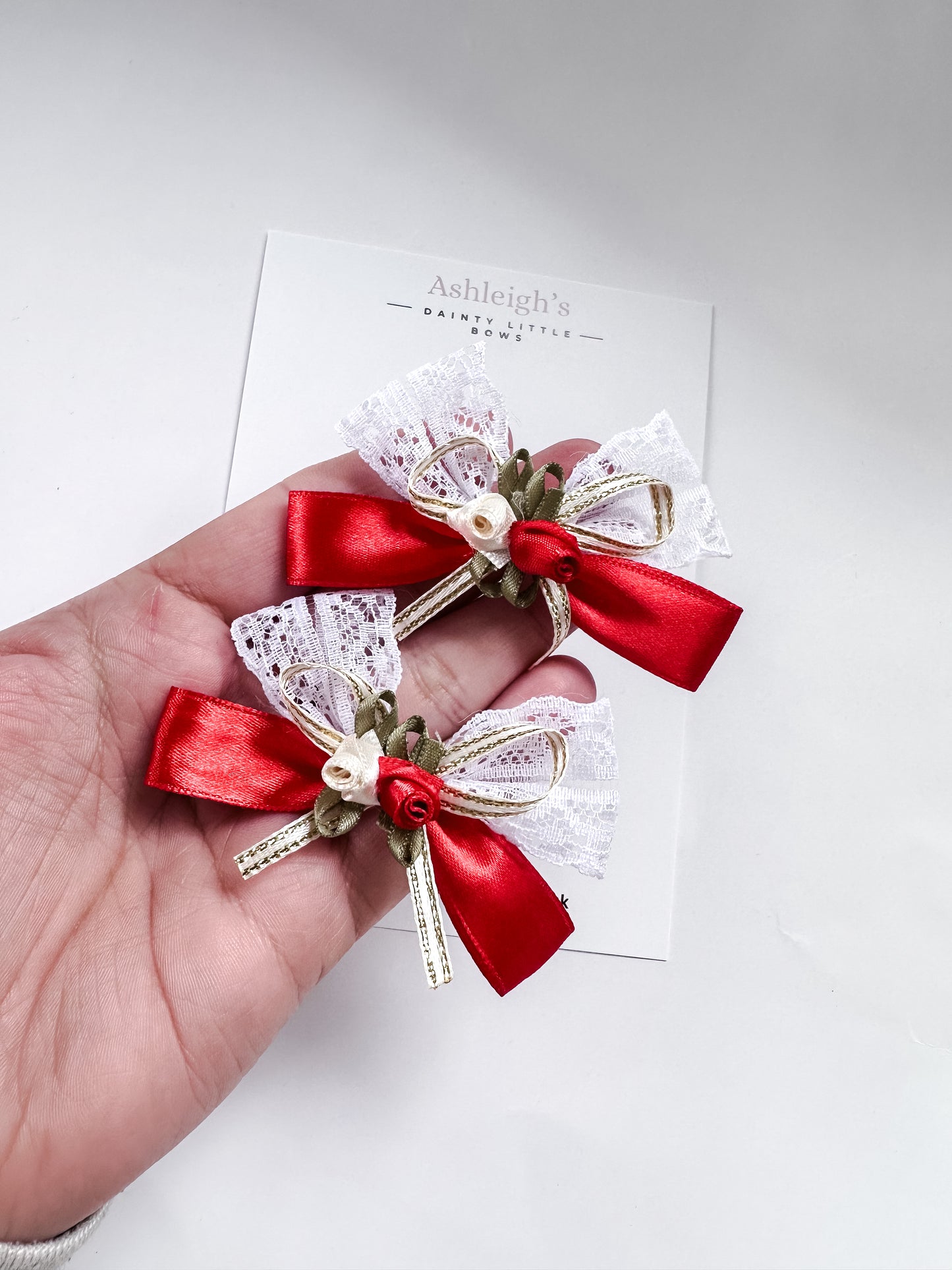 Lace Christmas jingle bow
