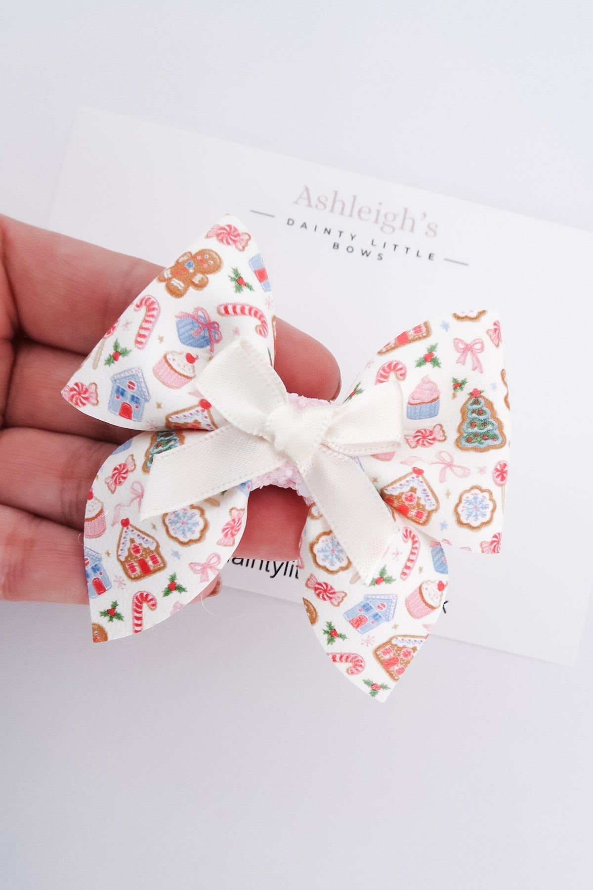 Gingerbread sweets princess bow