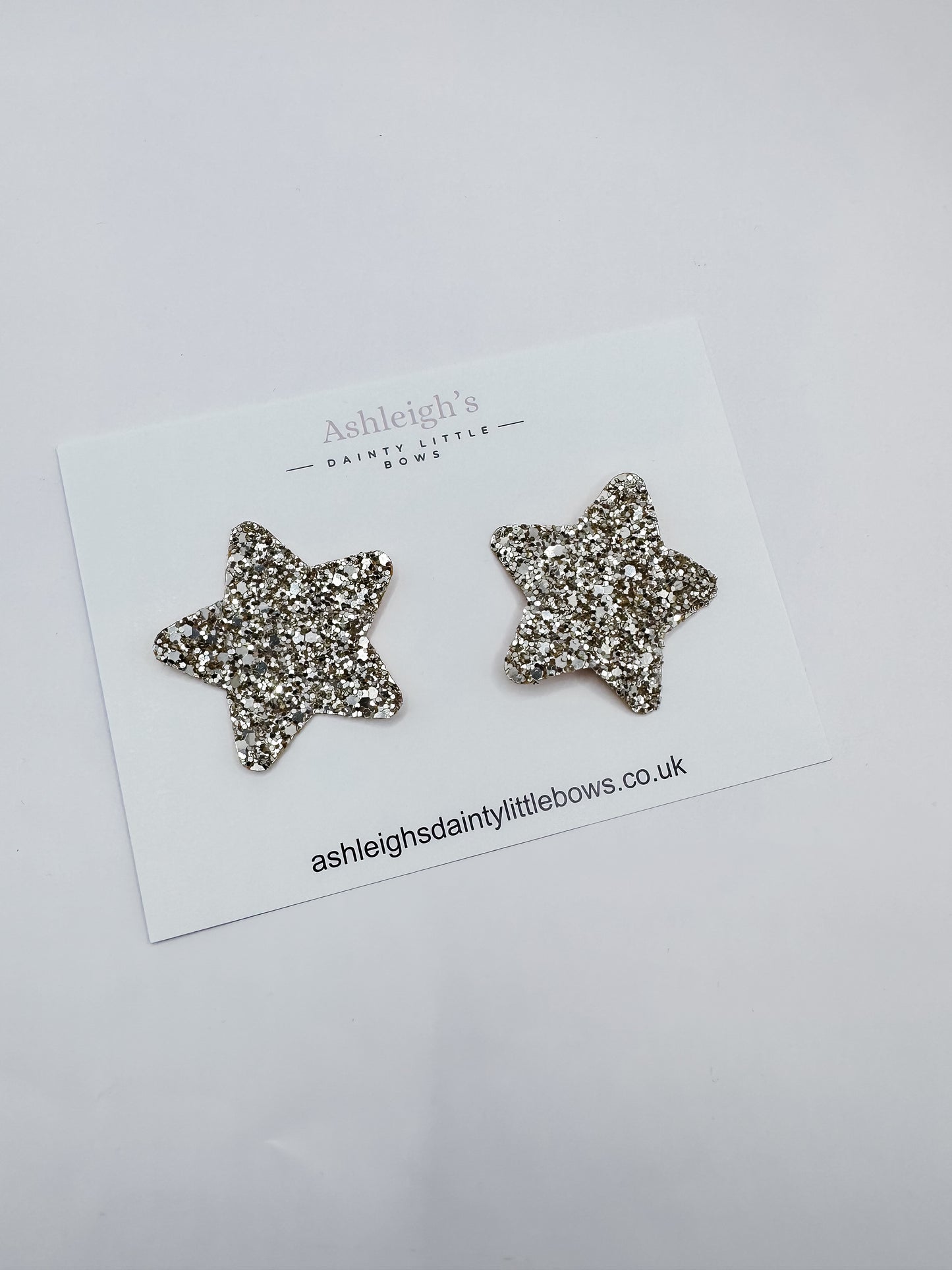 Gold star bow