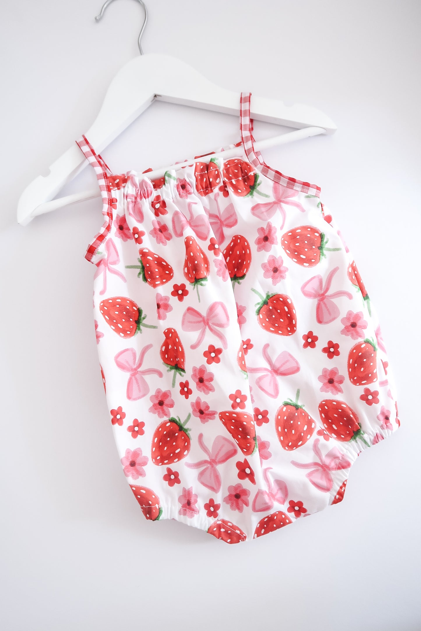 Strawberry sunshine romper 9/12 months
