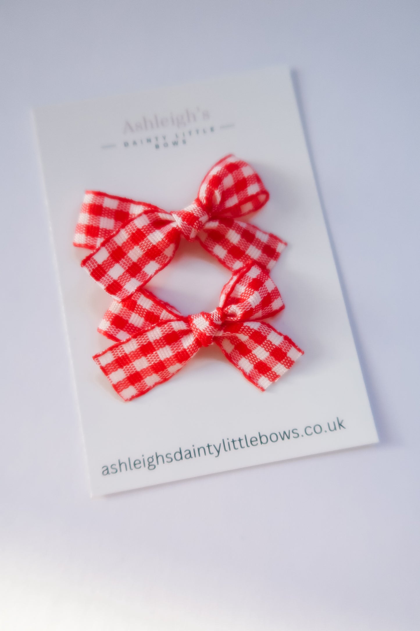 Mini hand tied bow (8 colours available)