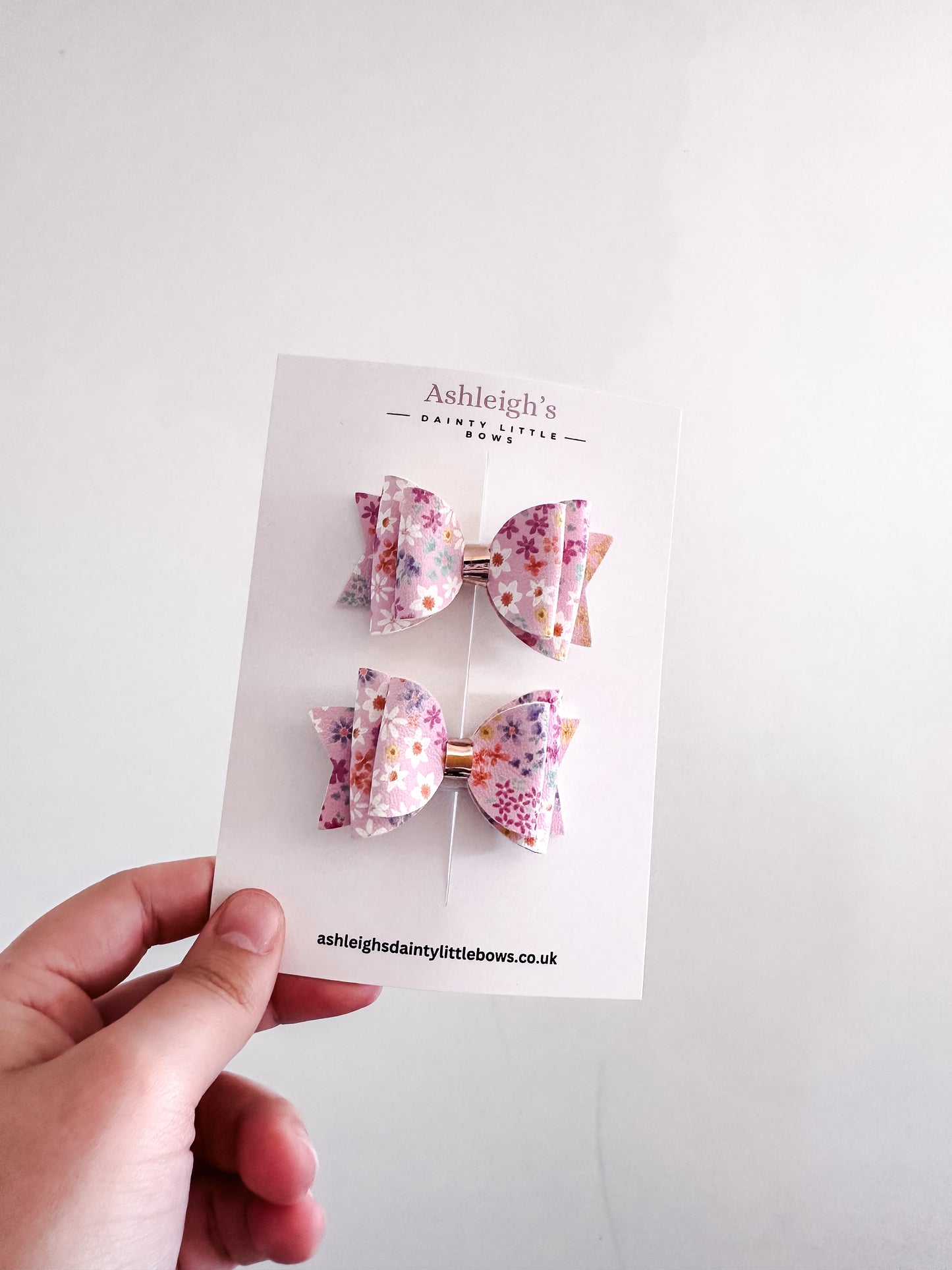 Medium dolly lilac floral