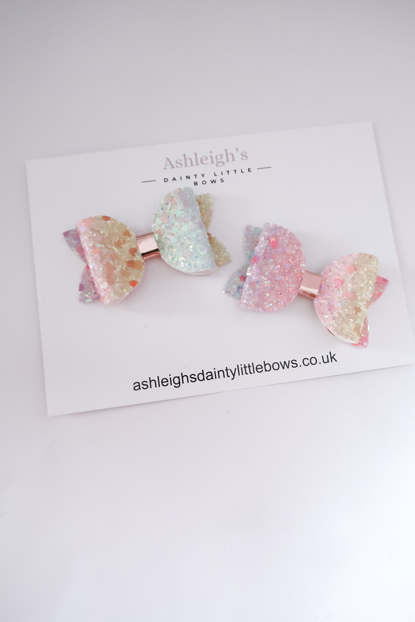 Midi rainbow glitter bow