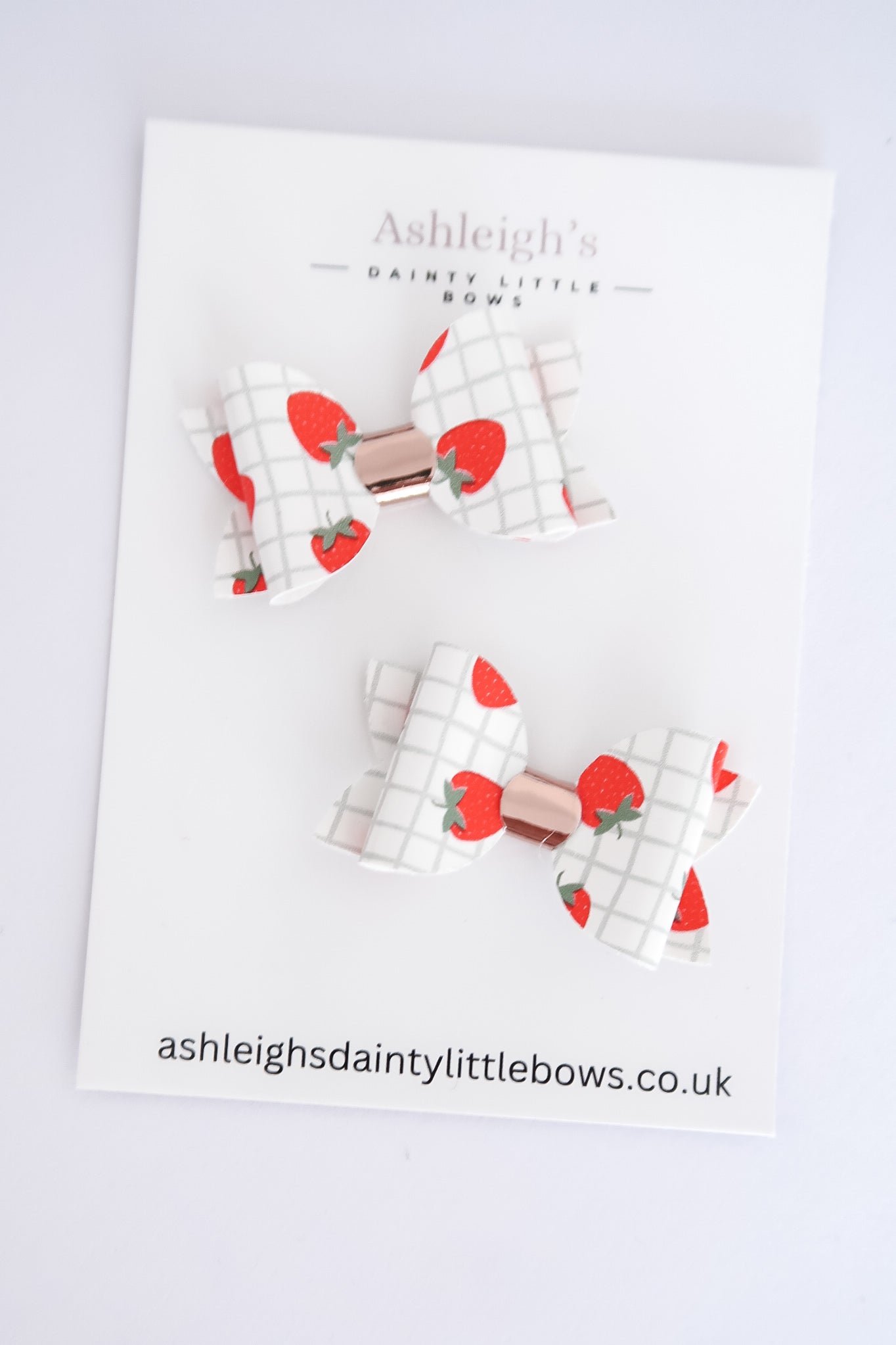Strawberry picnic baby bow
