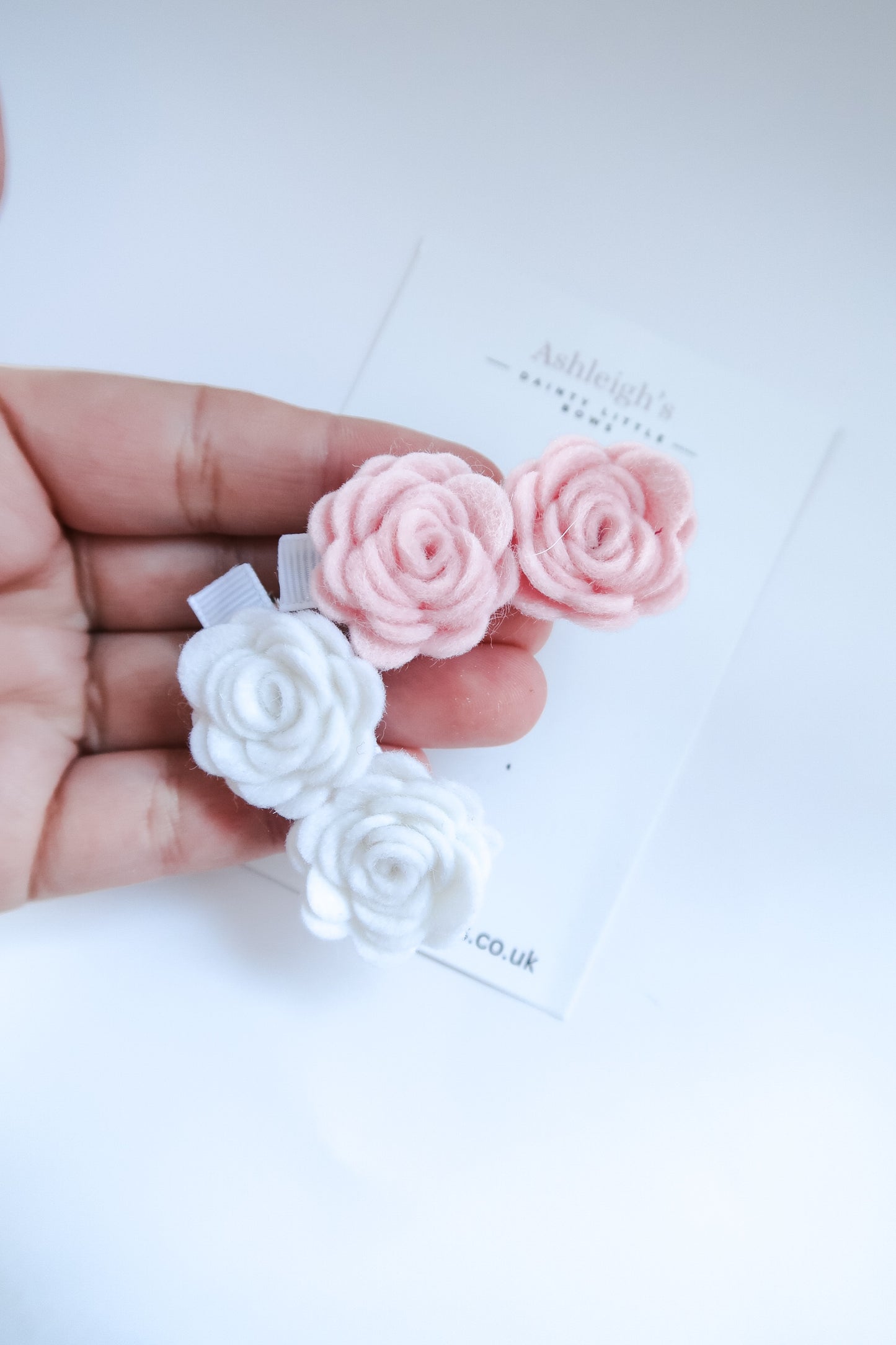 Felt rose slides