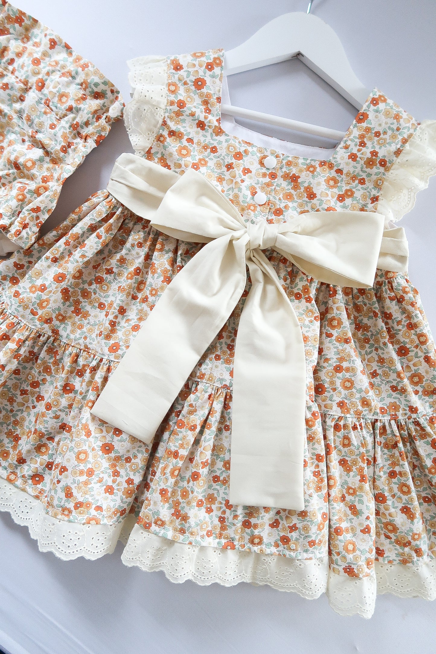 Lola dress slots