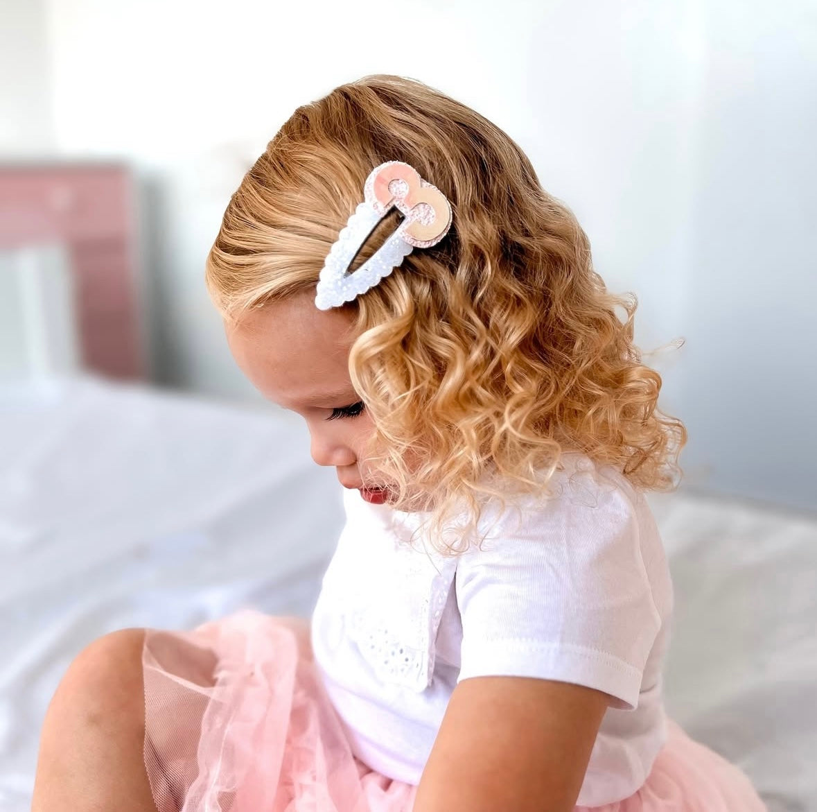 White and pink birthday snap