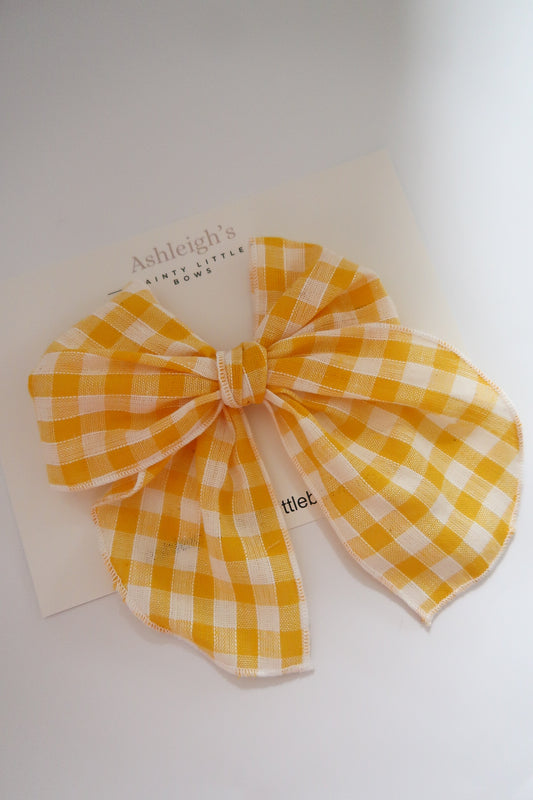 Oversized yellow gingham fable