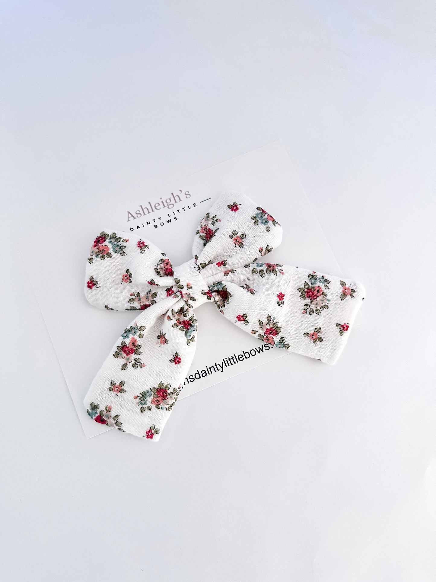 Mabel bow winter floral