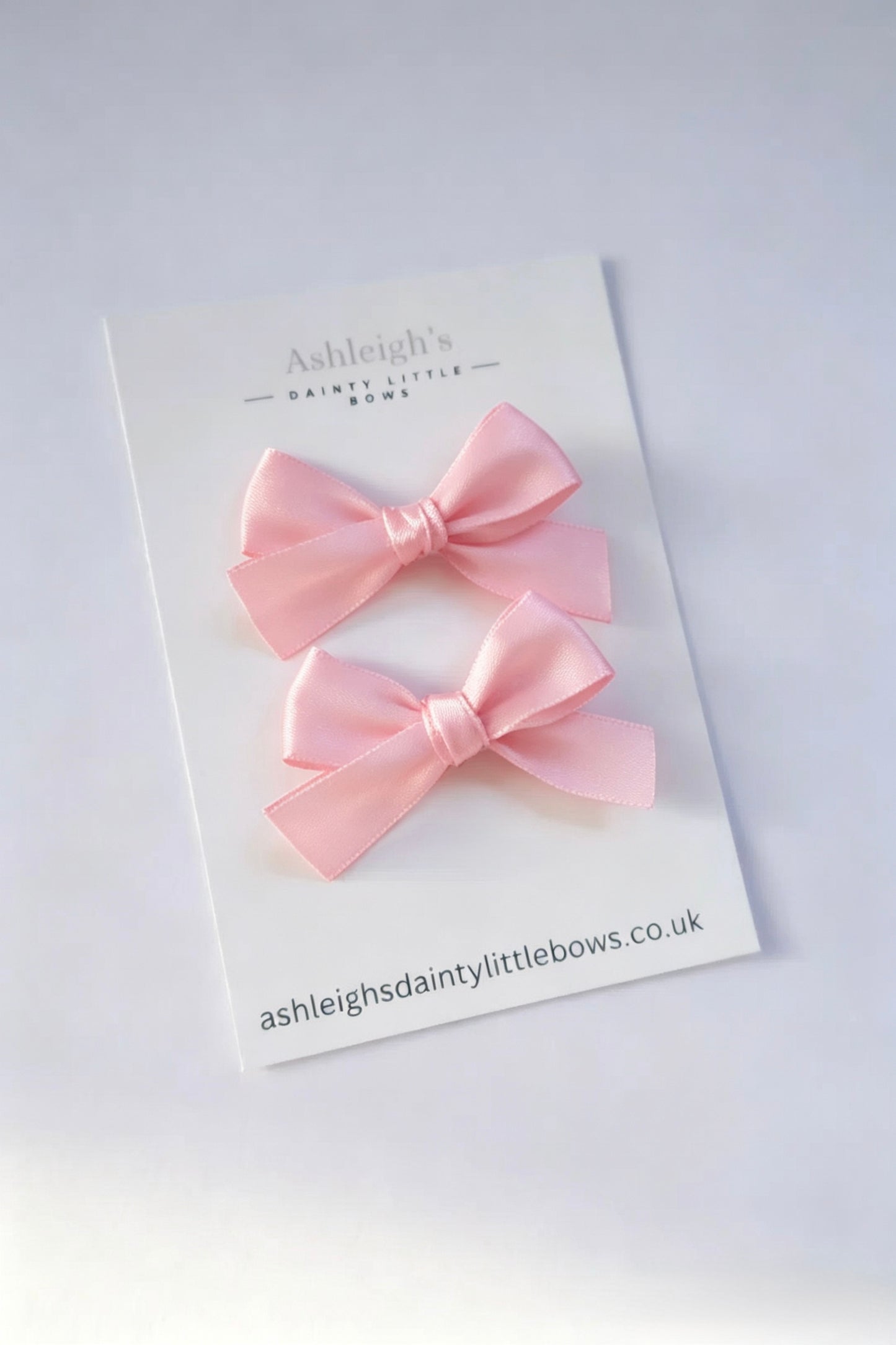 Mini hand tied bow (9 colours available)