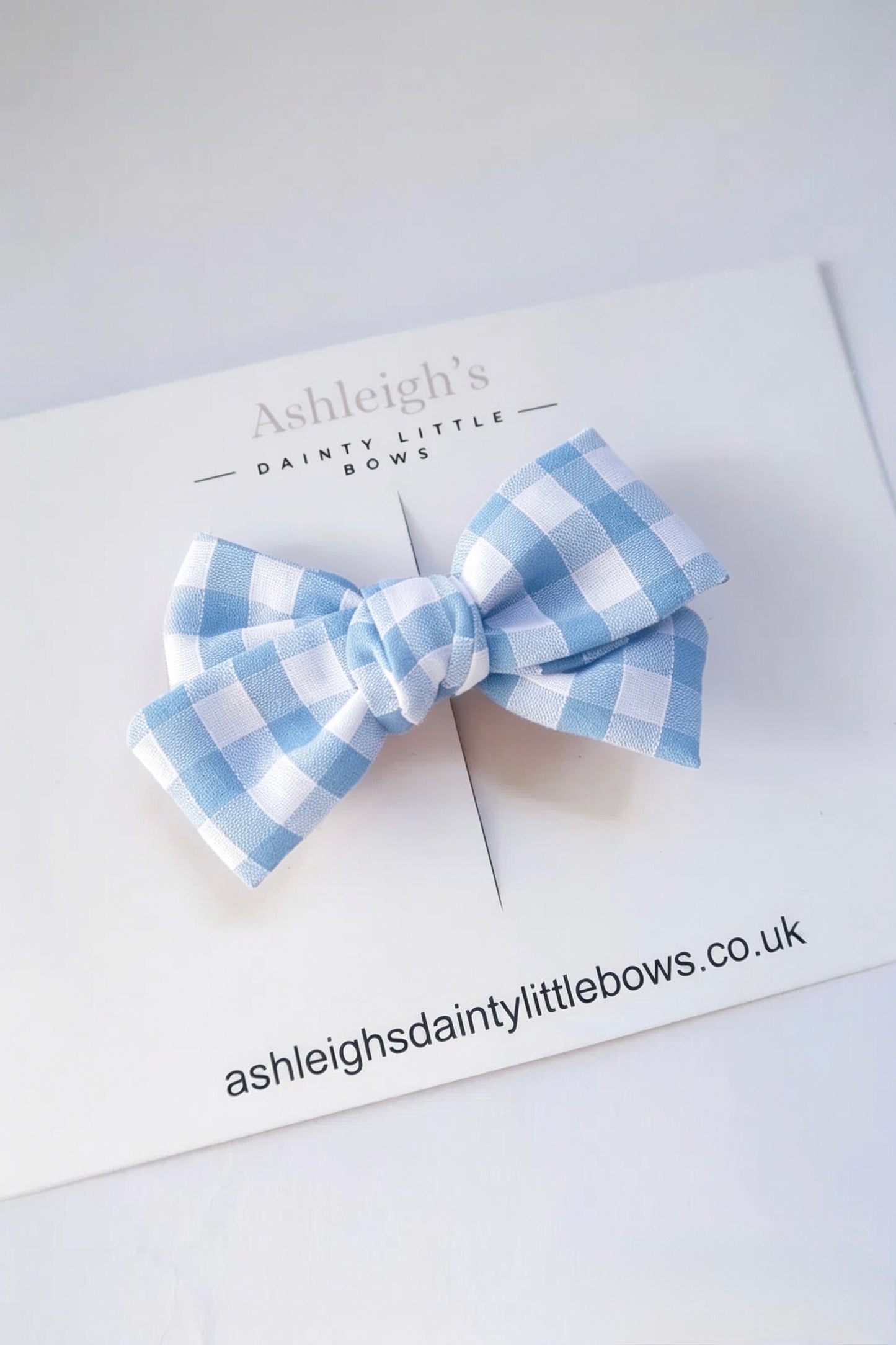 Hand tied bow (9 colours available)