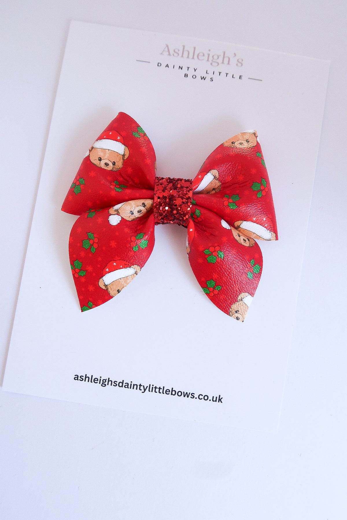 Teddy pinch bow