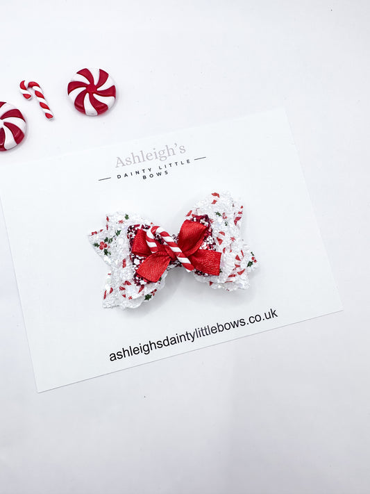 Candy cane scalloped bow