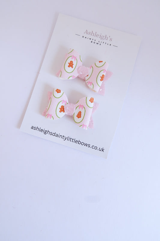 Gingerbread baby bow