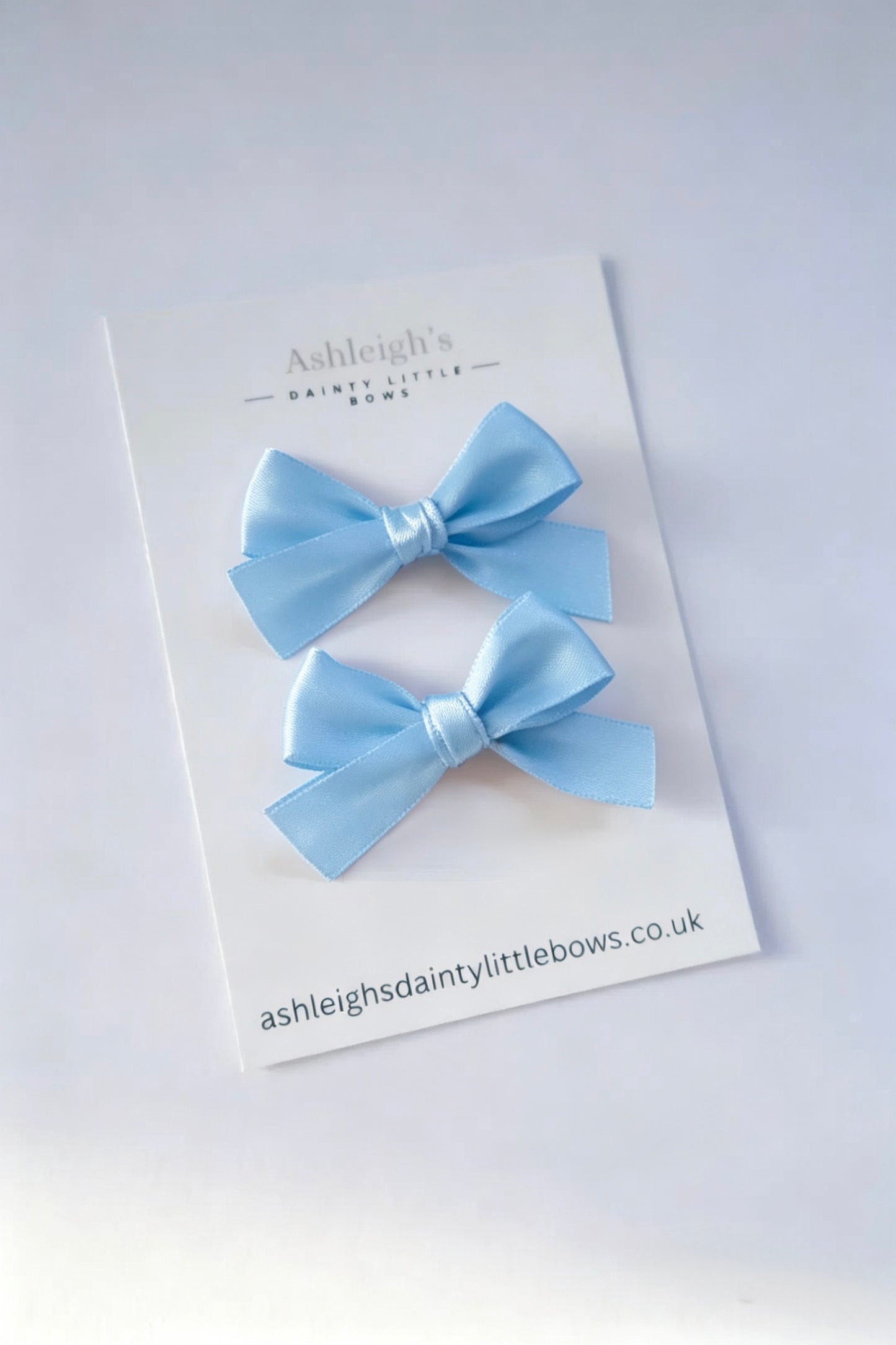 Mini hand tied bow (9 colours available)