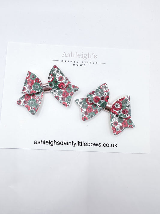 Bloom winter floral