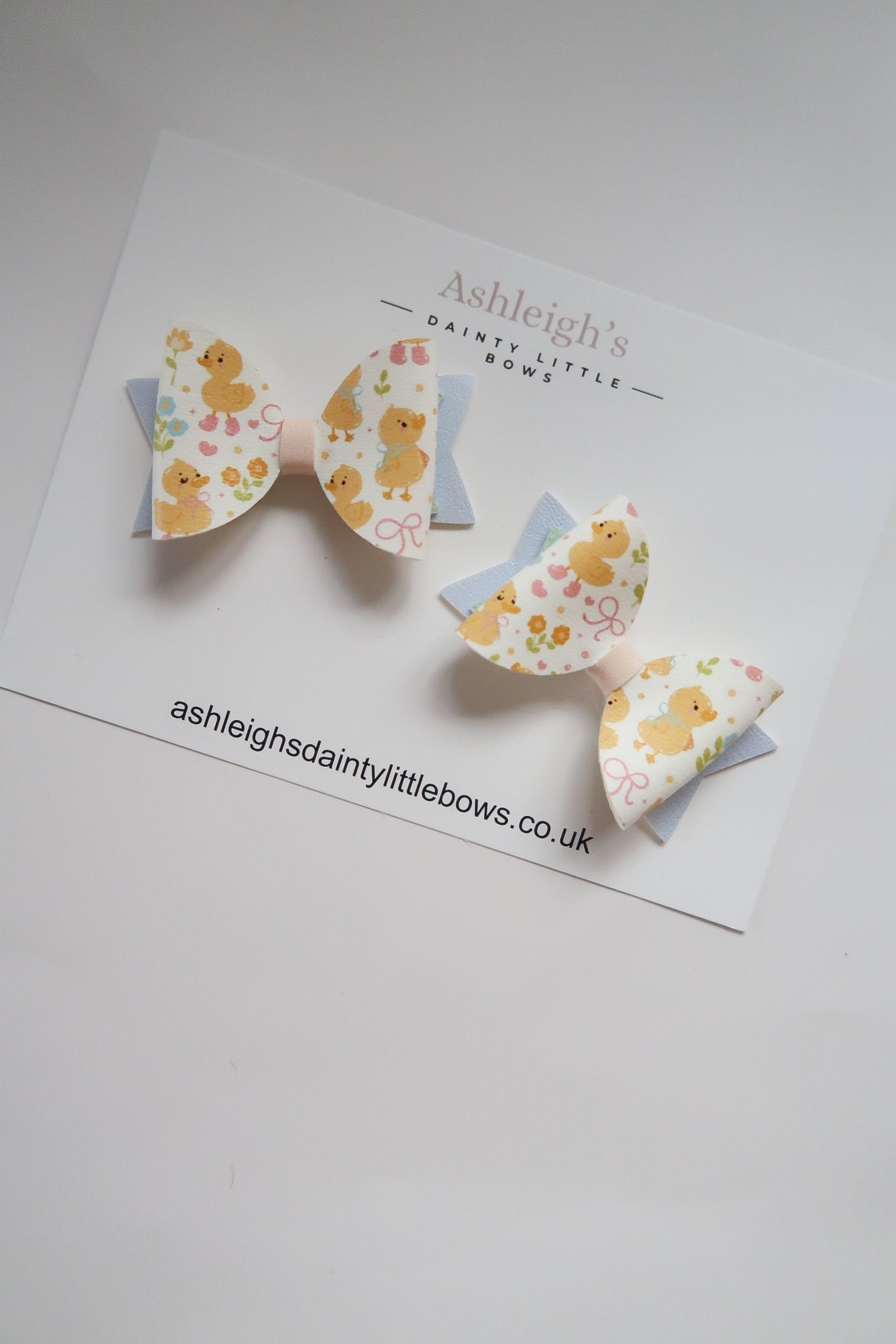 Medium dolly duck bow