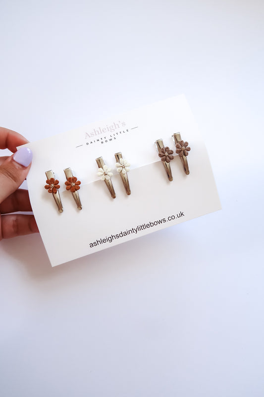Dainty flower clips