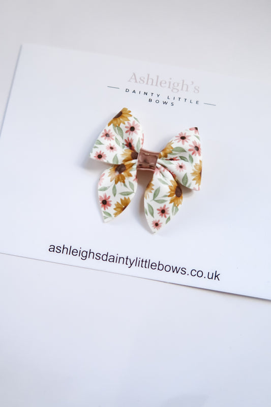 Sunflower mini pinch