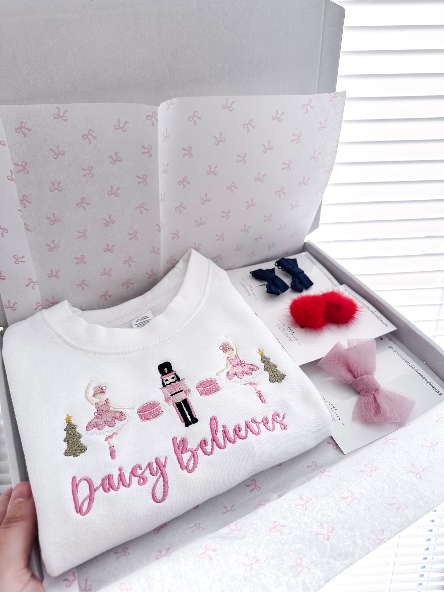 Nutcracker sweater/tshirt slots