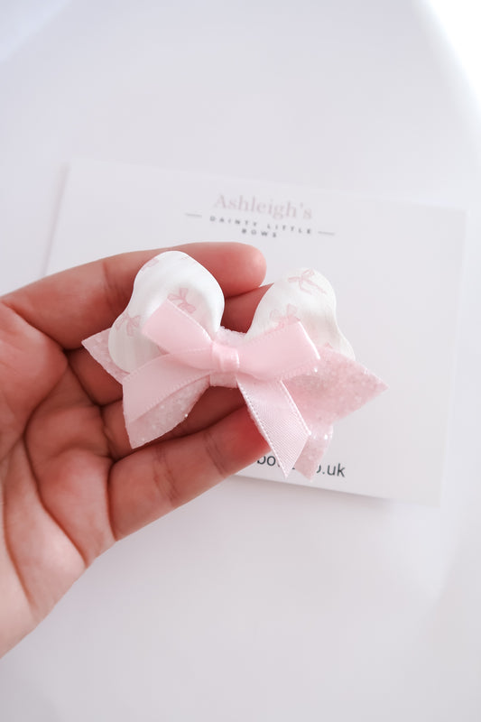 Girly bow hali