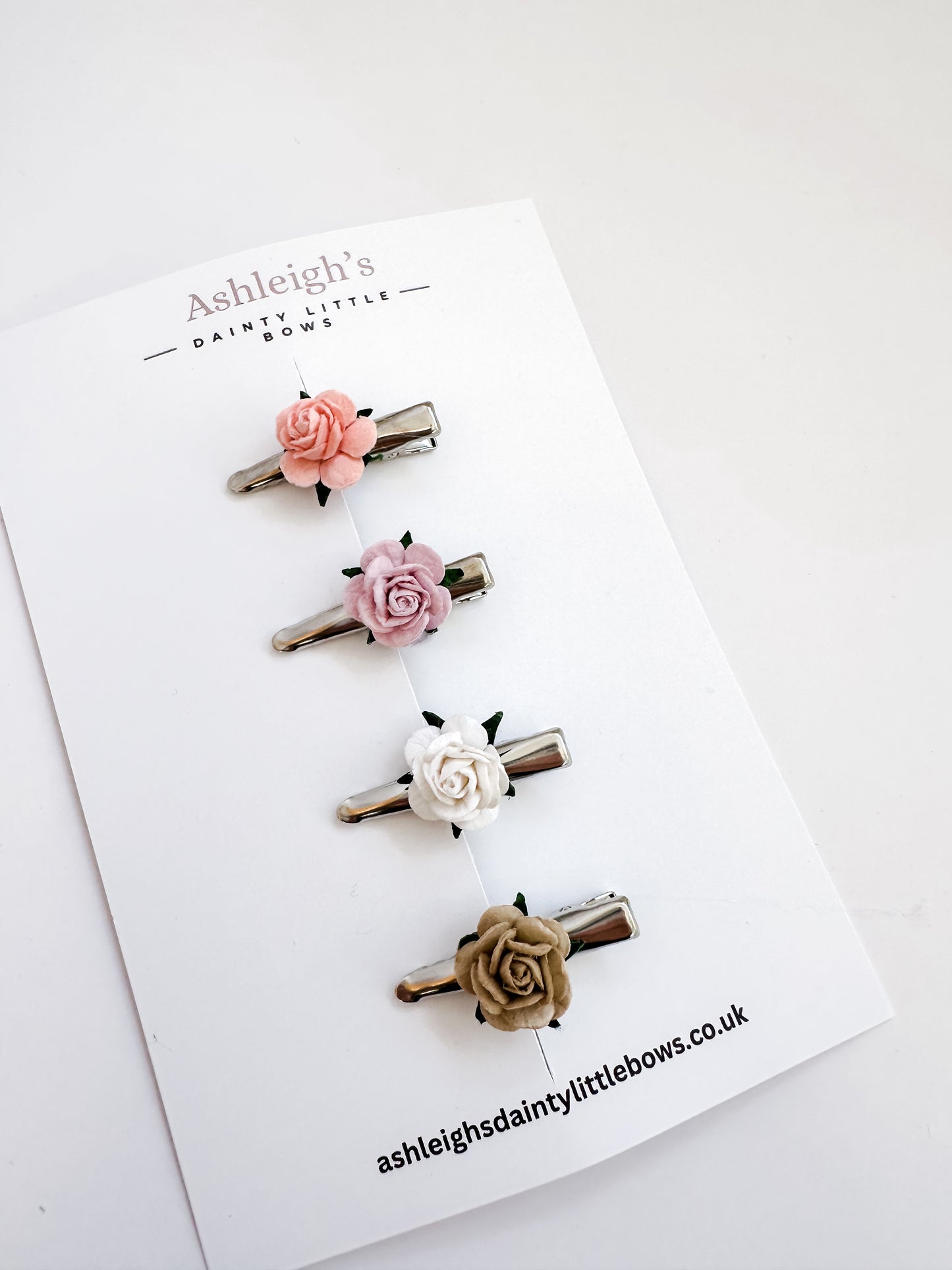 Mini flower clip