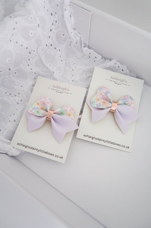 Sweet pea hali bow
