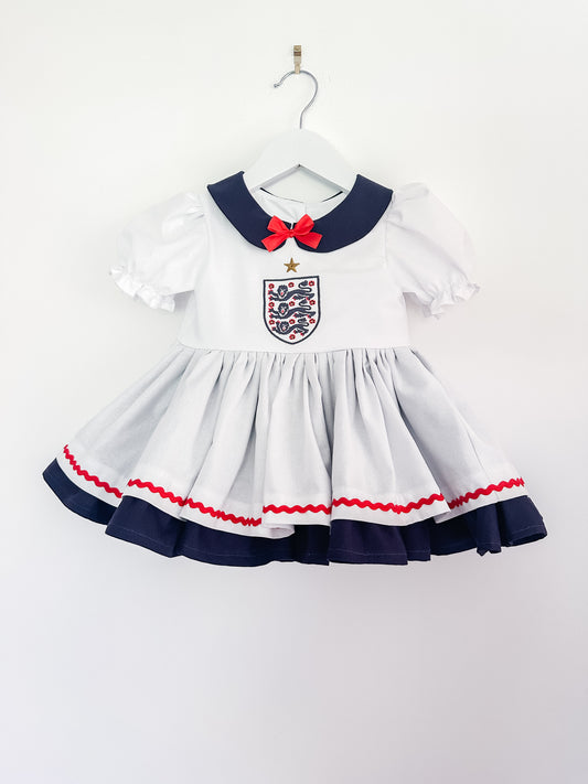 Wendy dress slots