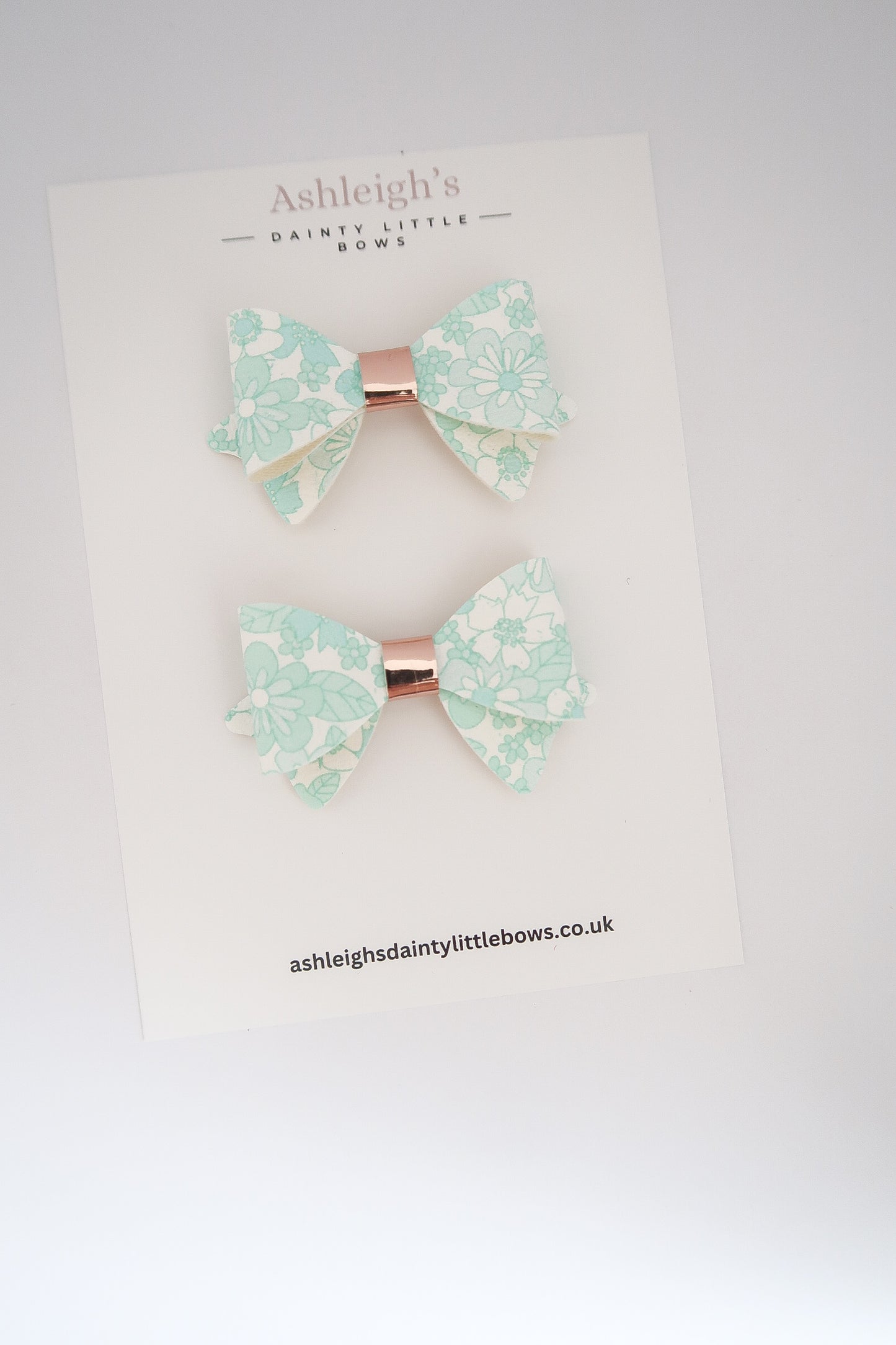 Retro mint penny bow
