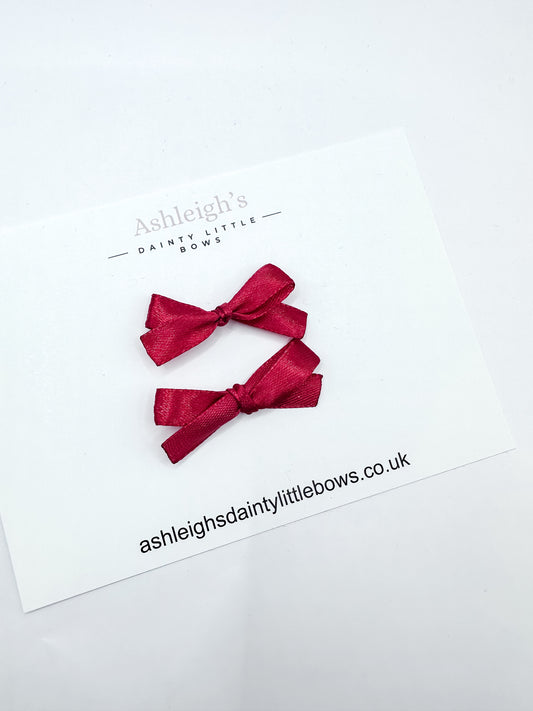 Wine dainty bows