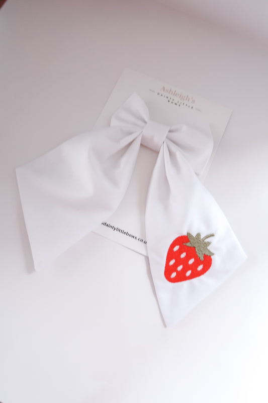 Strawberry oversized sailor bow