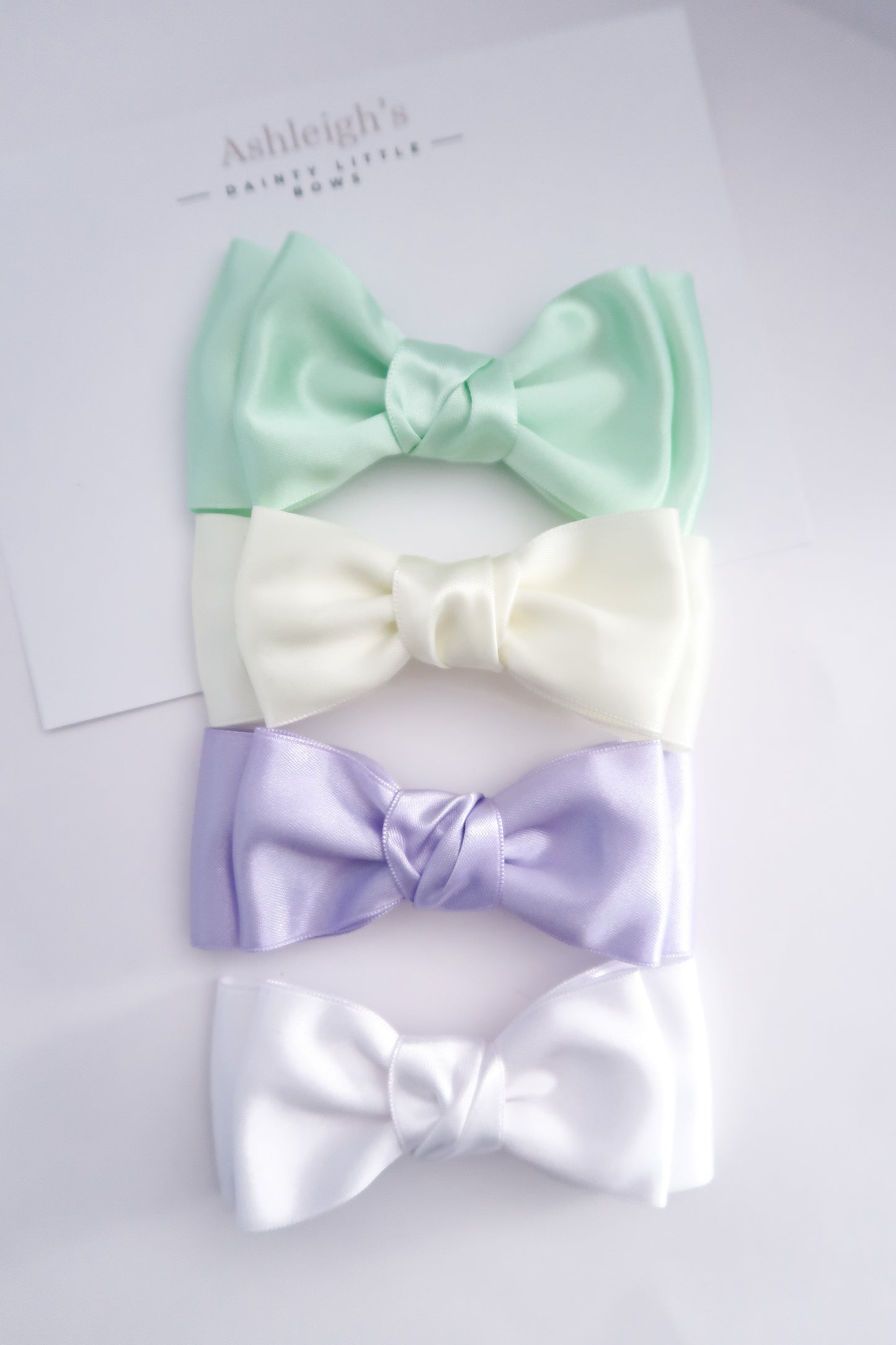 Twist bow pastels