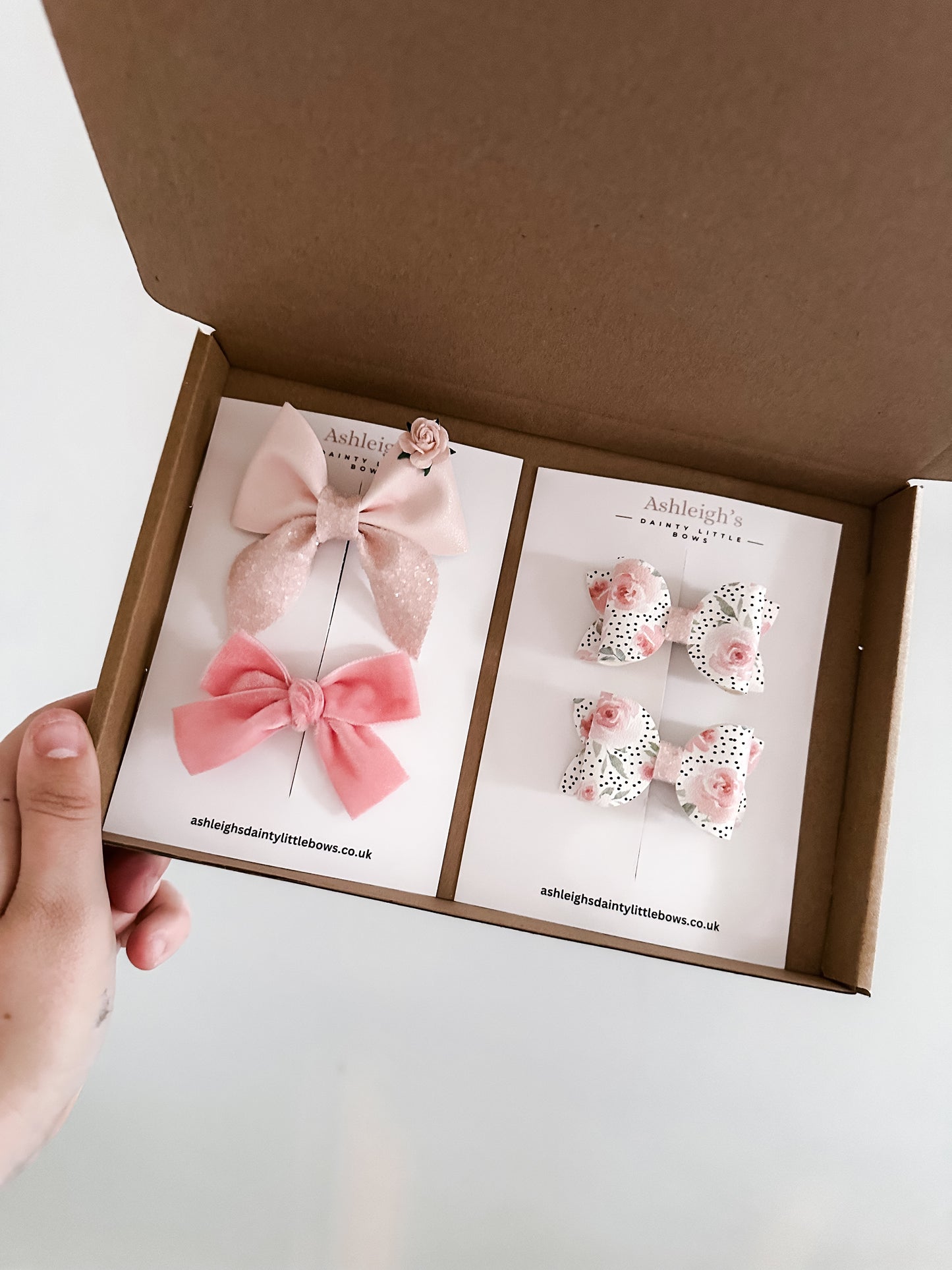 Surprise box of bows