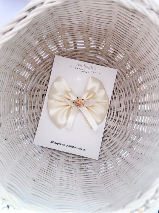Vintage cream ribbon bow