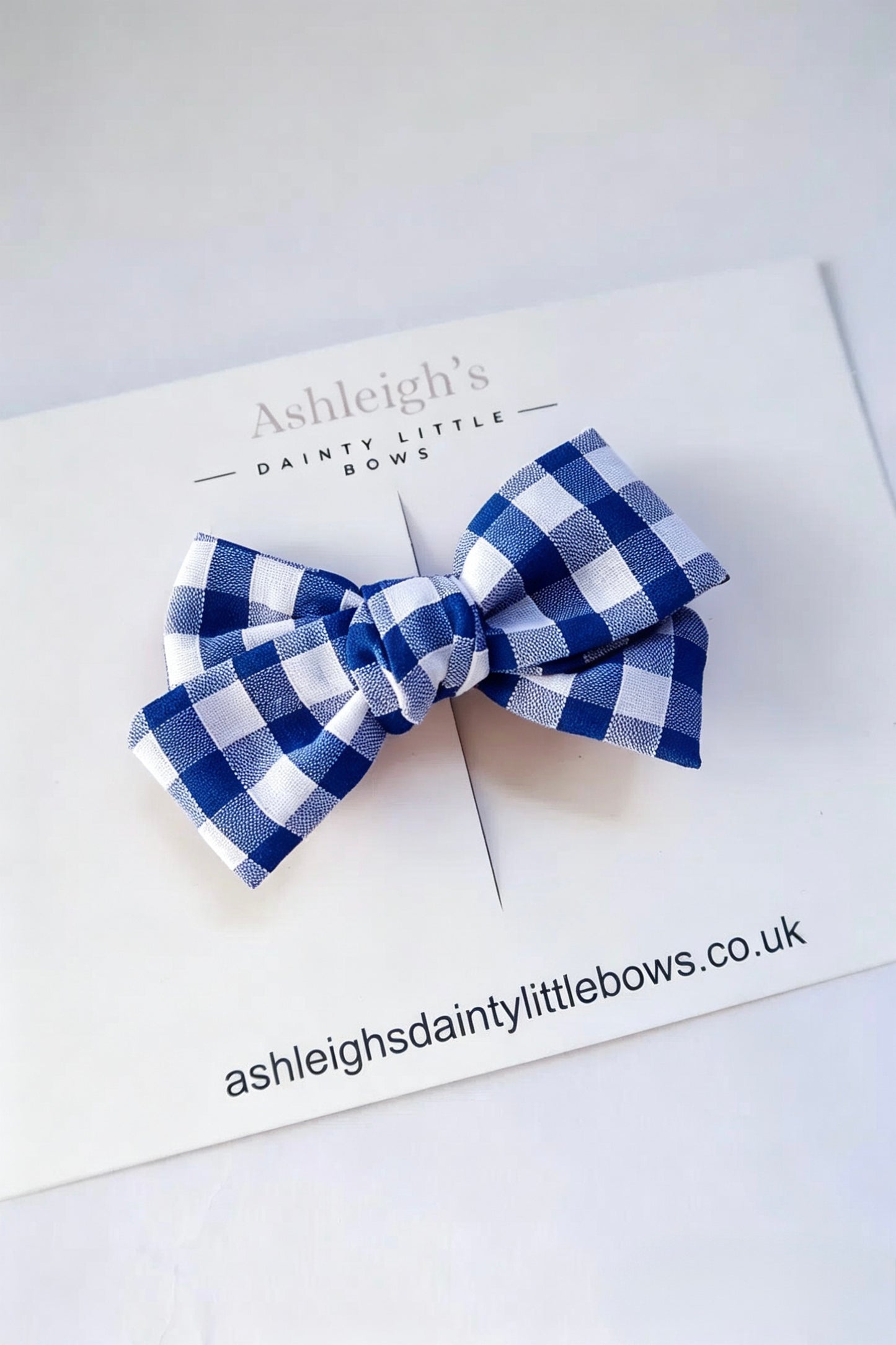 Hand tied bow (9 colours available)