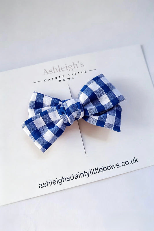 Hand tied bow (9 colours available)