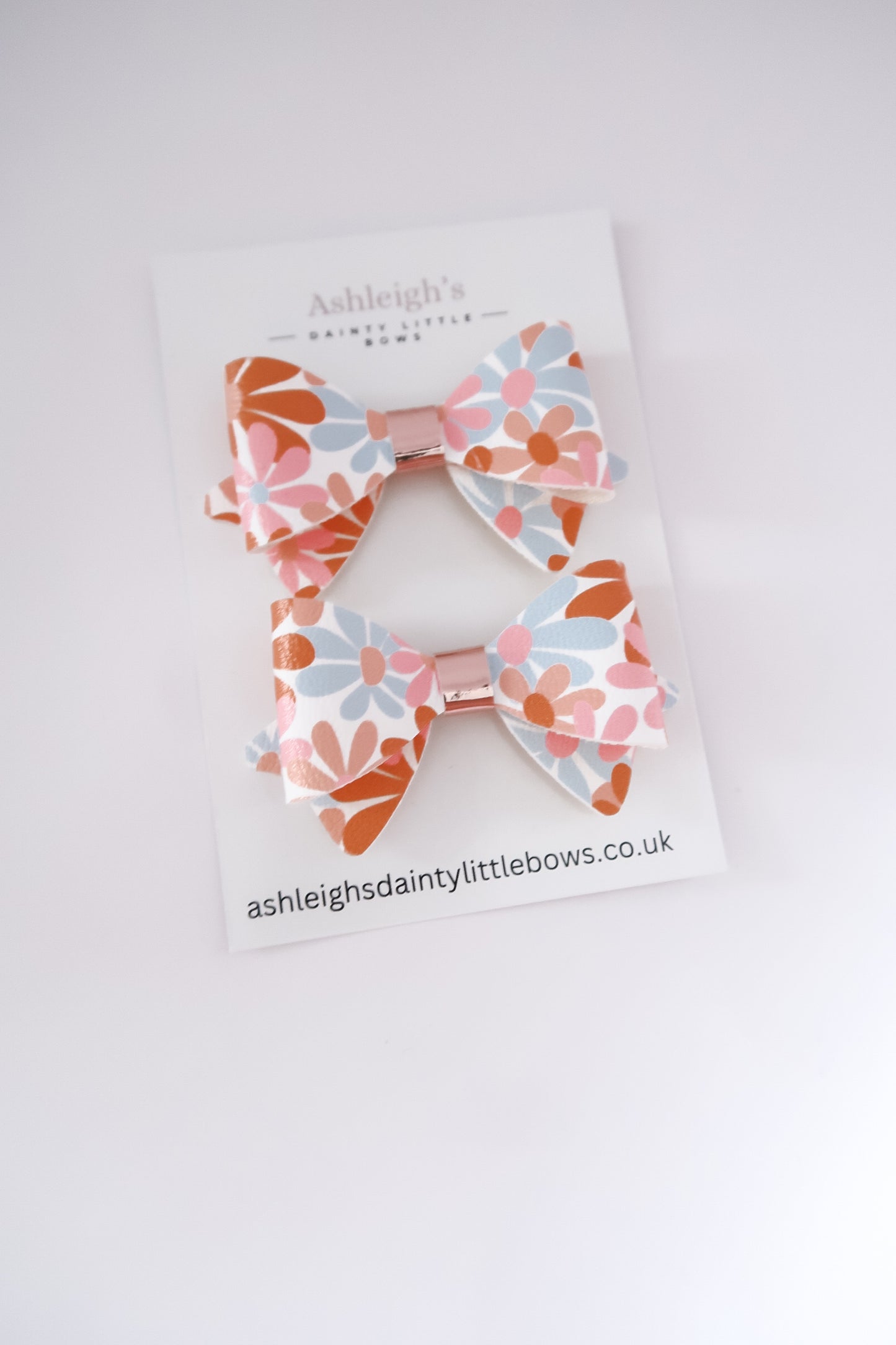 Retro floral penny bow