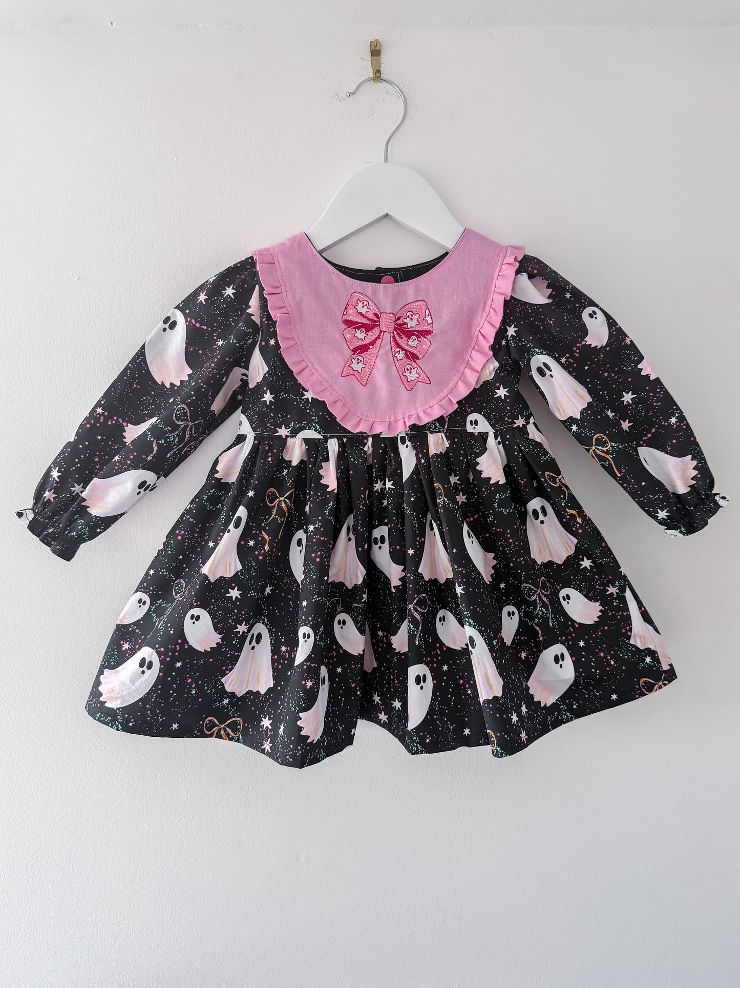 Avonlea dress slots