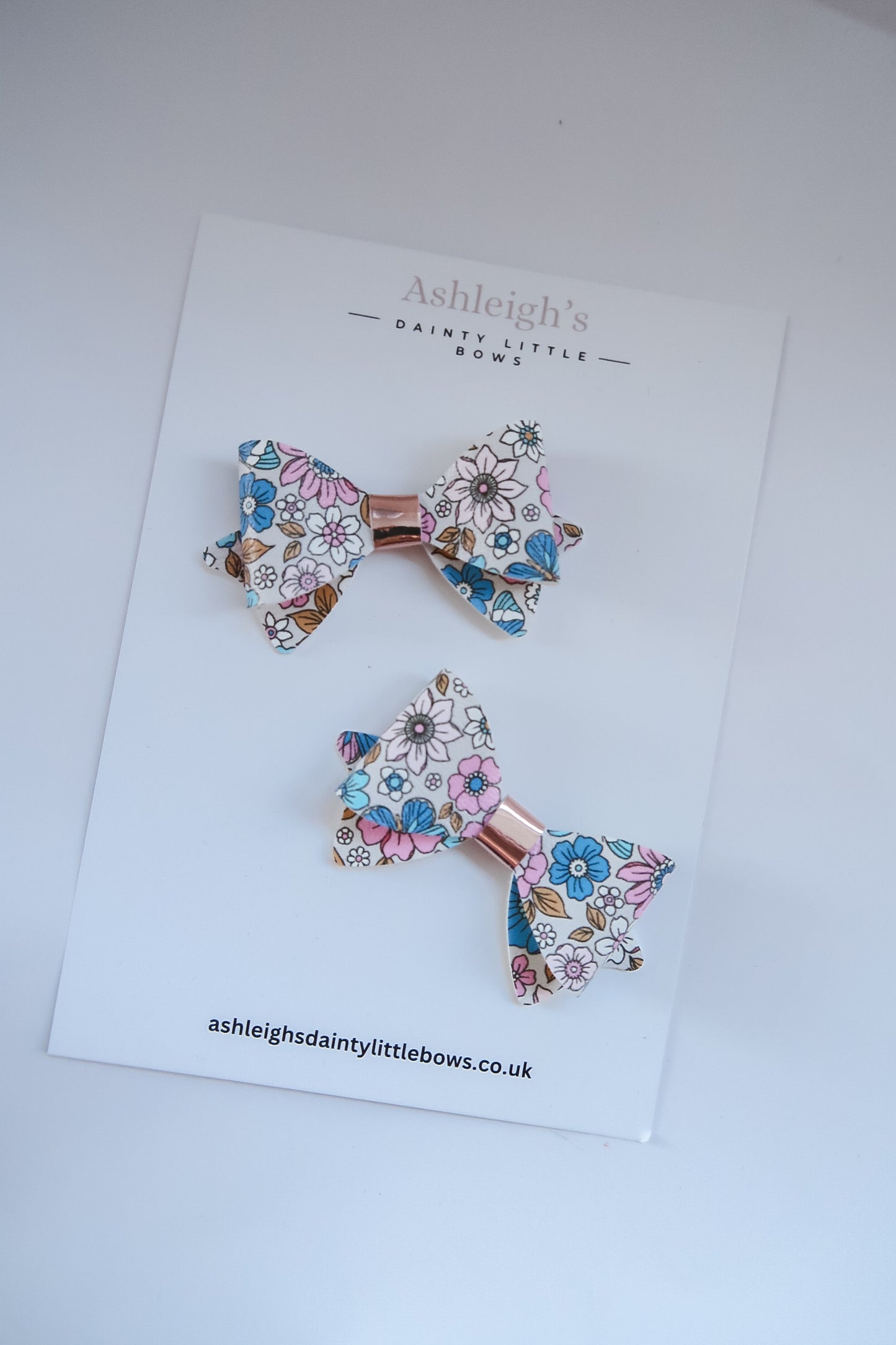 Pretty blues penny bow