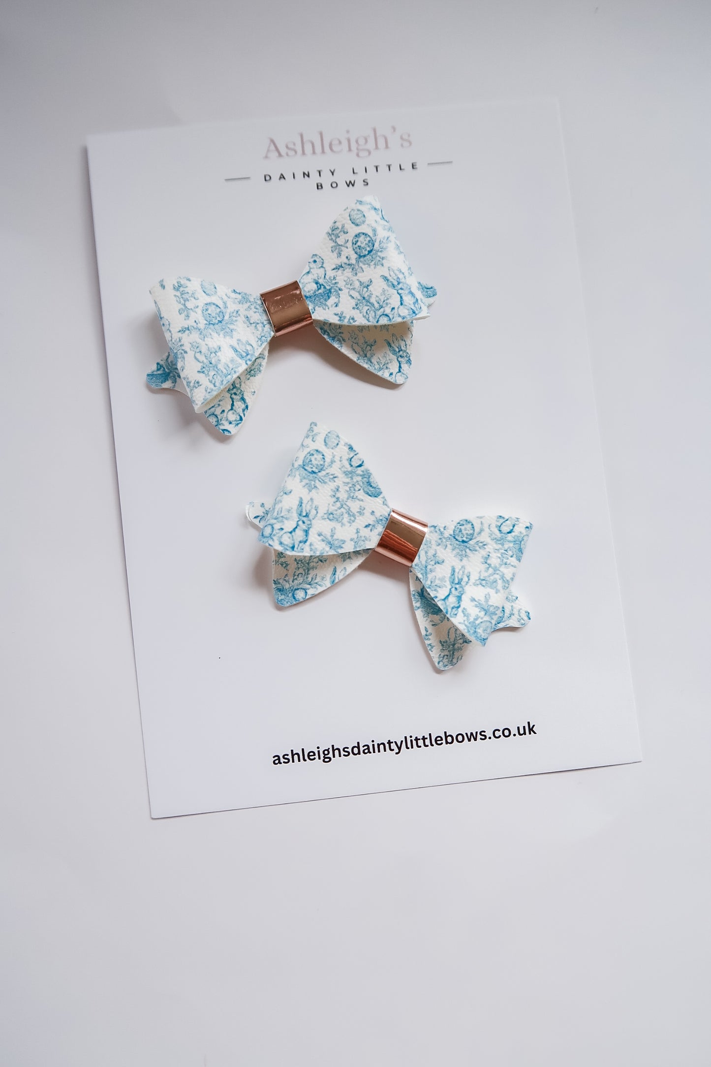 Blue bunny penny bow