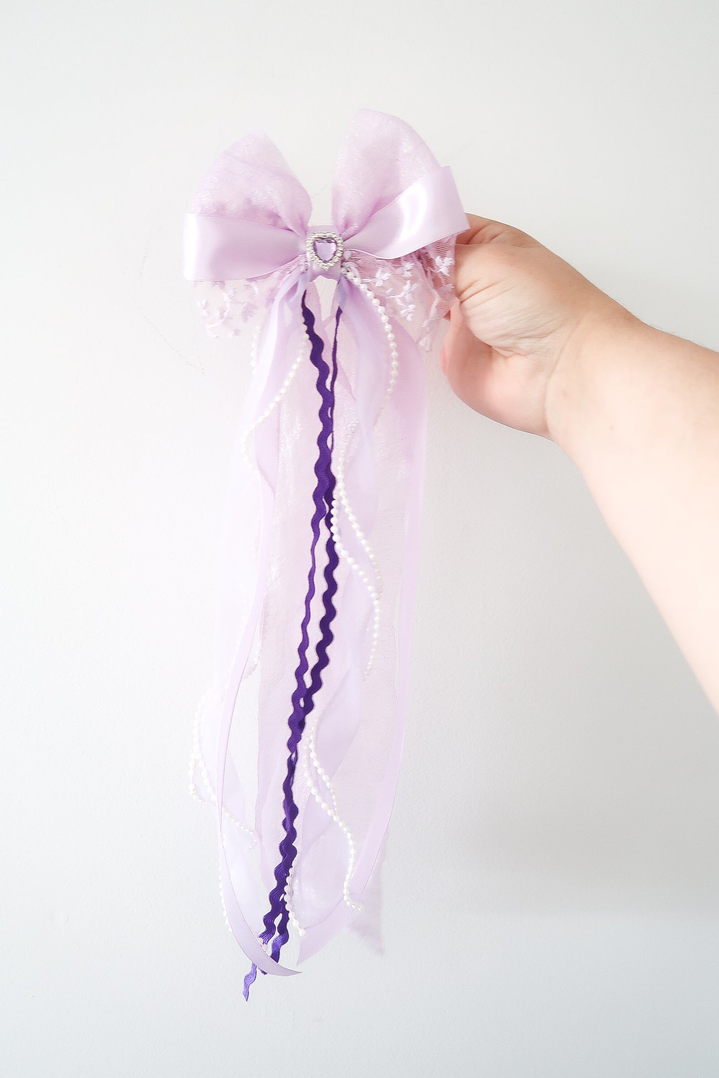 Lilac gem messy bow