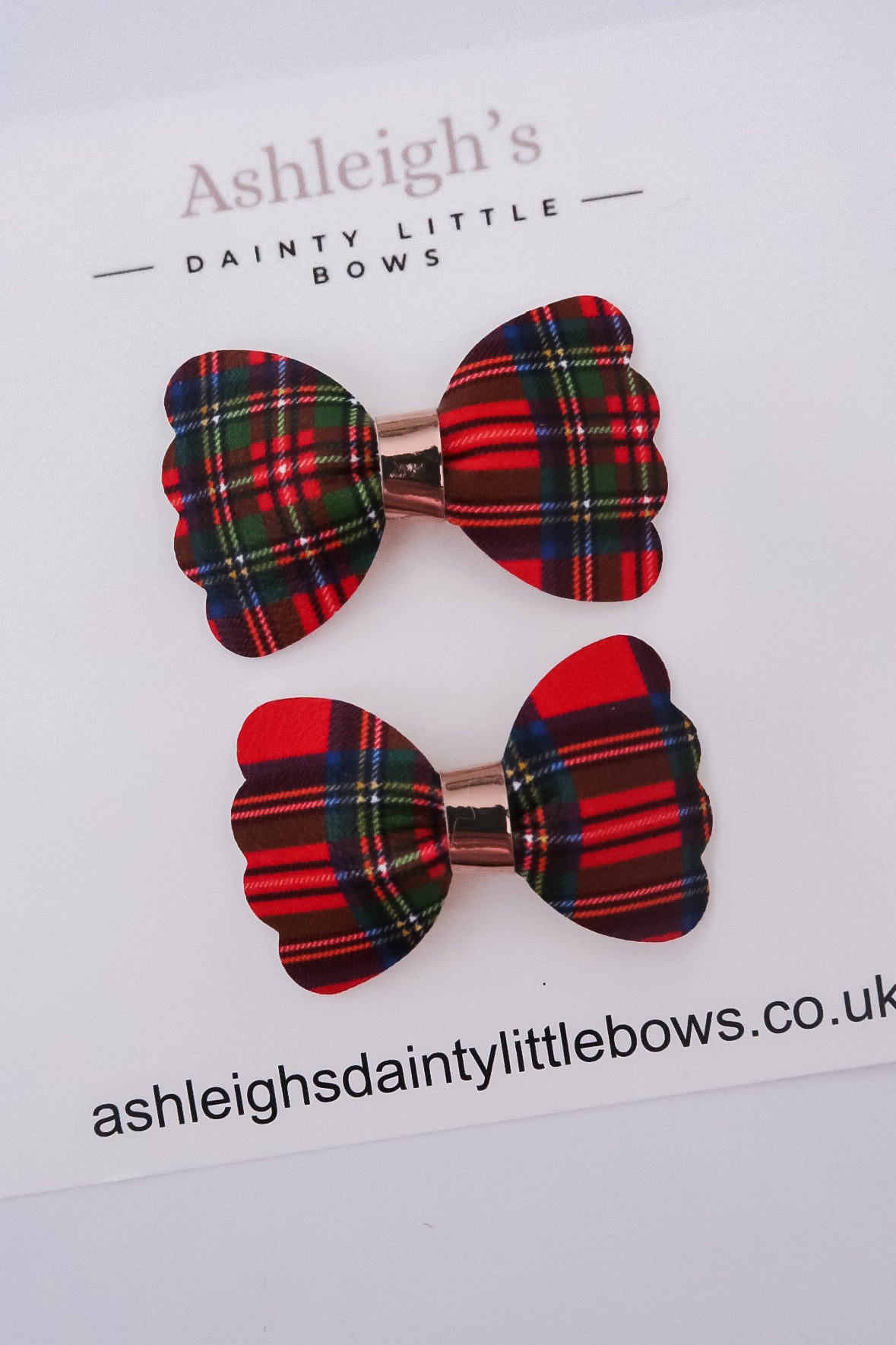Scalloped mini tartan bow