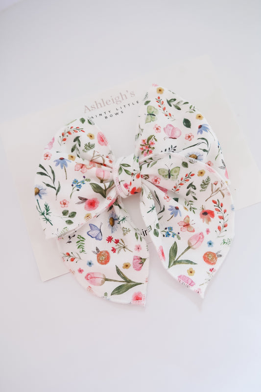 Oversized spring fable